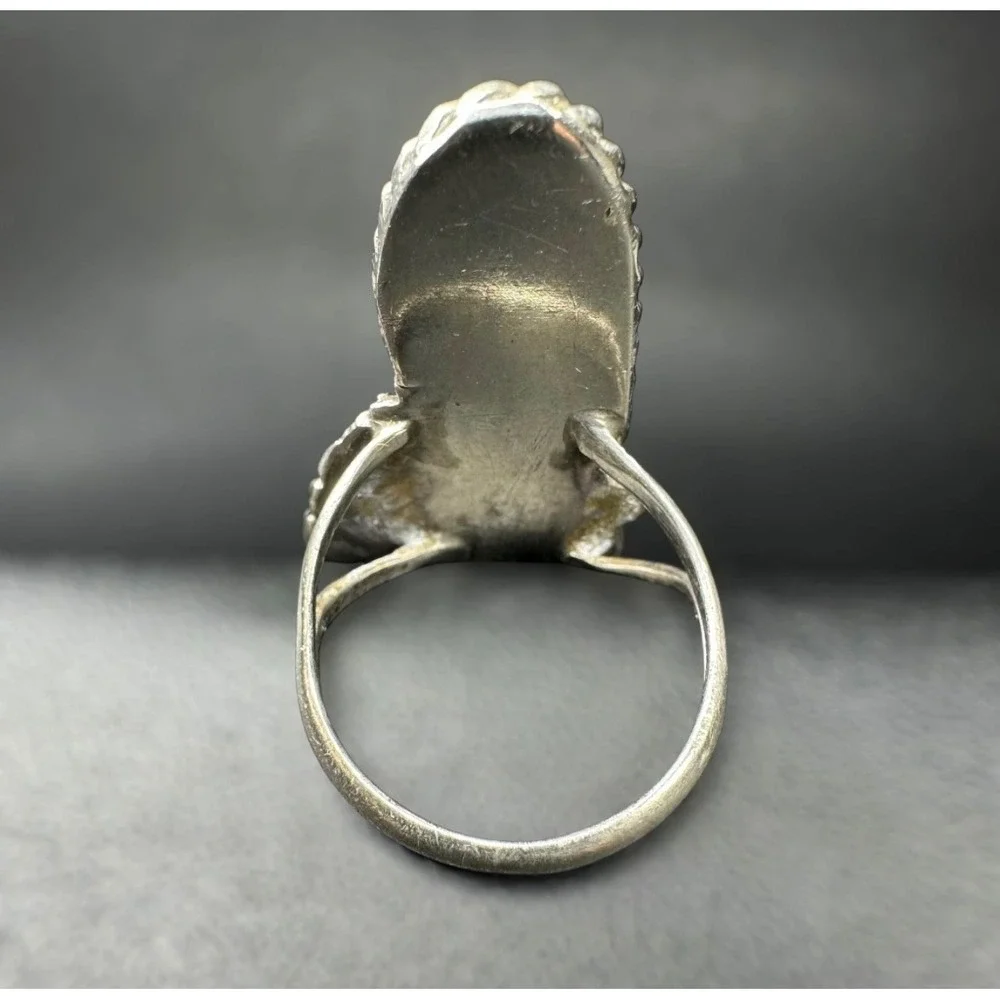 Sterling Silver Mother of Pearl Leaf Statement Ring Size 7.25 Southwestern Style